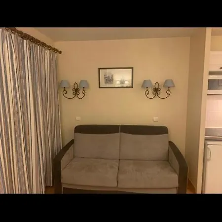 Du Golf Apartment *